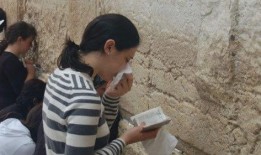 娱乐吃瓜君亚洲女性