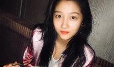 关晓彤娱乐吃瓜图片,镜头下的真实生活